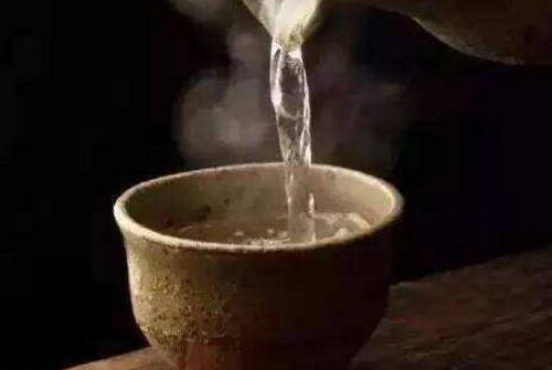 如何才能降低白酒的辛辣感「如何才能降低白酒的辛辣感觉」