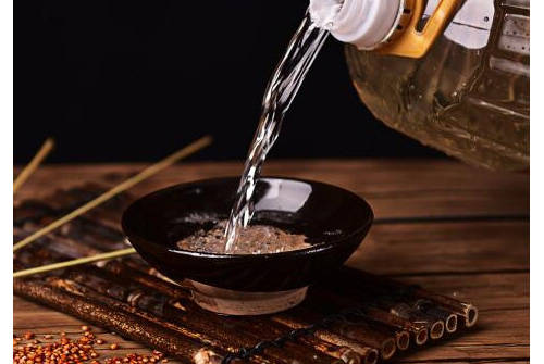 茅台火车站叫什么名字(茅台镇火车站在哪里)